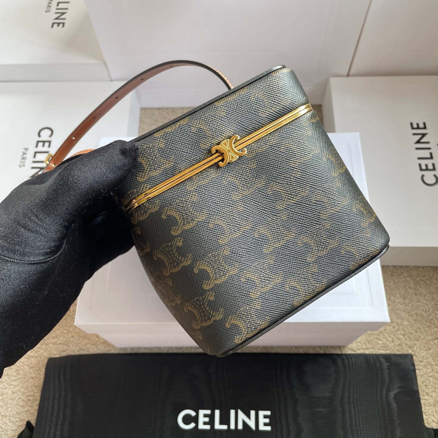 Triomphe Frame - 124232 - 759DC5 Celine 124232
