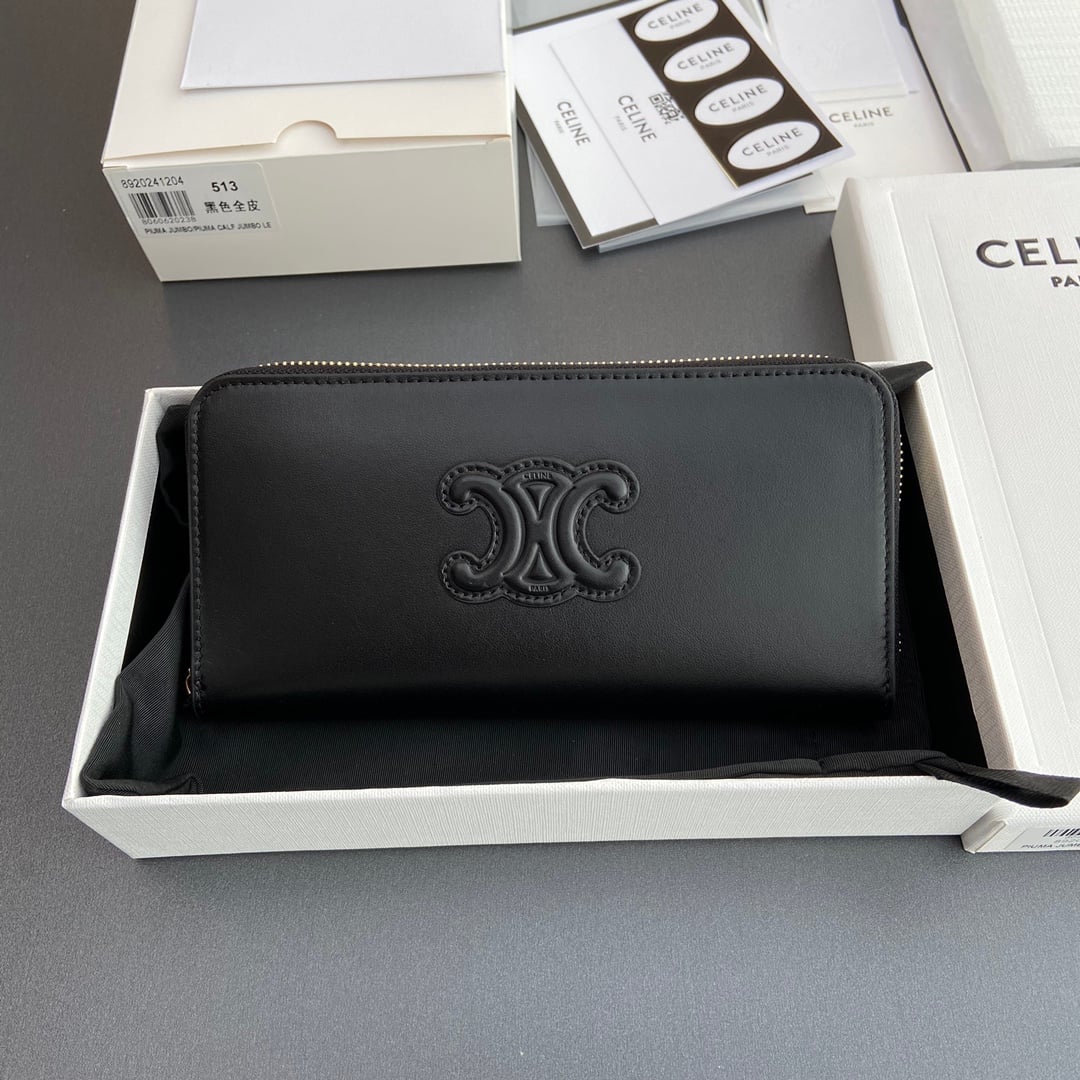 Triomphe Wallet - 10K513DR8.04LU - черный Celine 10K513DR8.04LU
