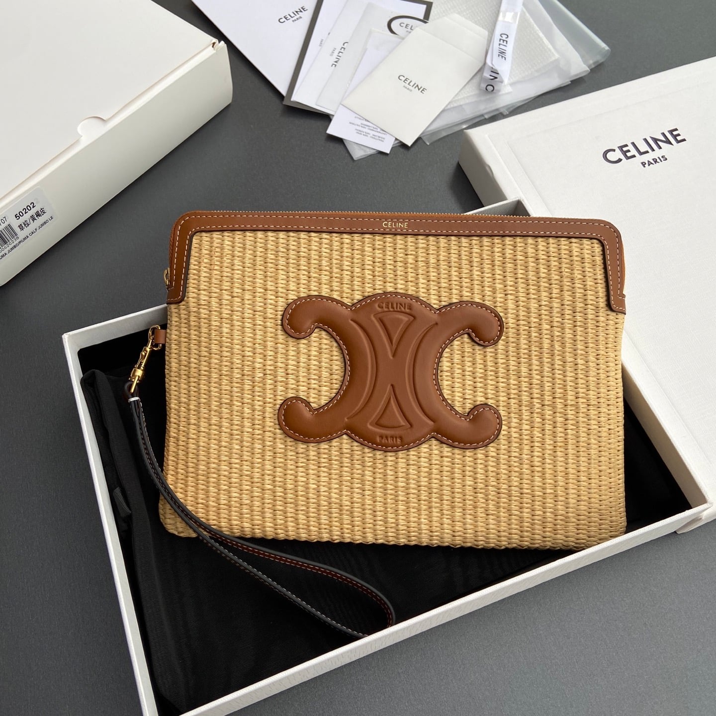 Triomphe Clutch - 10J502FES.04LU502 - коричневый - 5E18EA Celine 10J502FES.04LU502