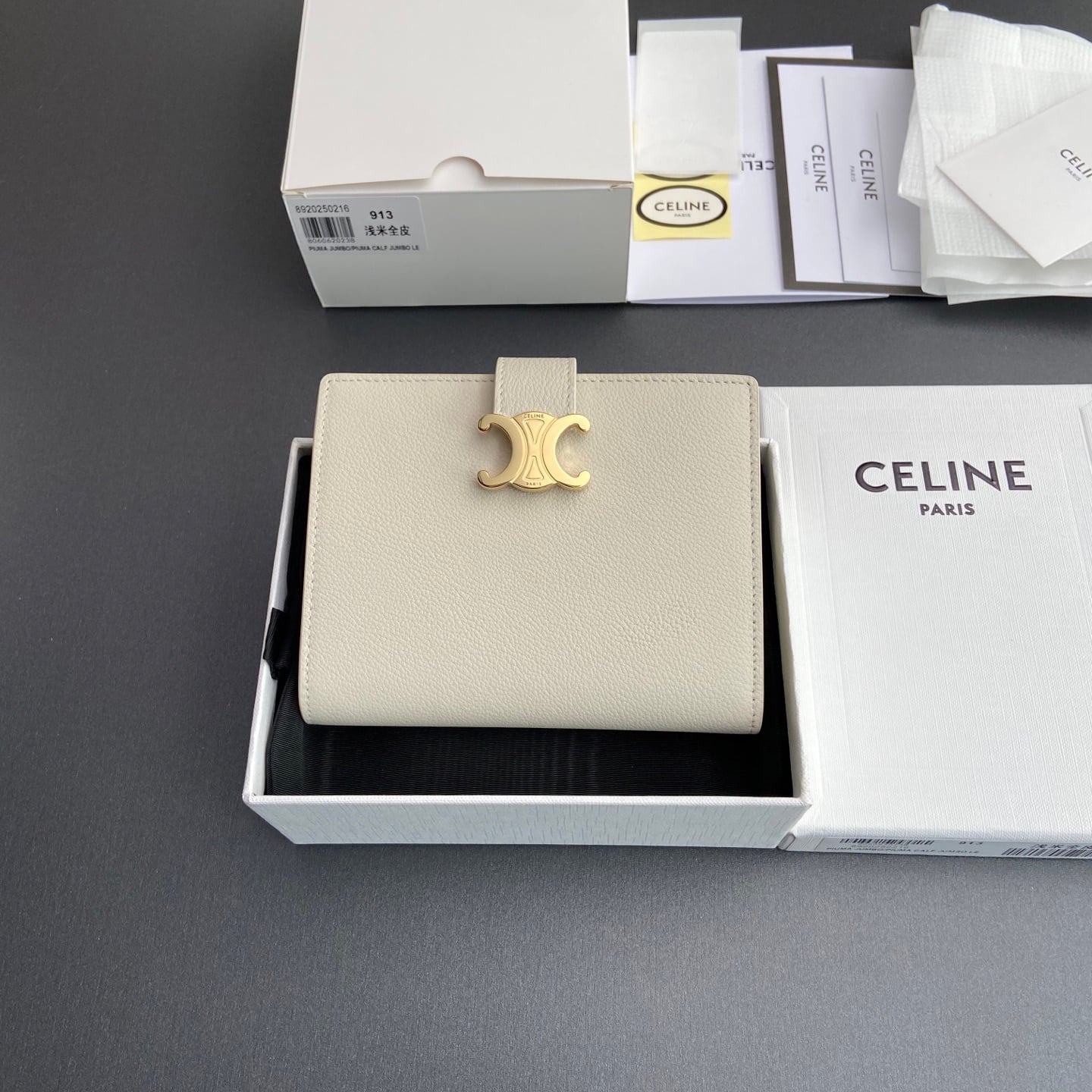 Victoire Wallet - 10M913GHH.38NO912 - светло-бежевый - 444E44 Celine 10M913GHH.38NO912
