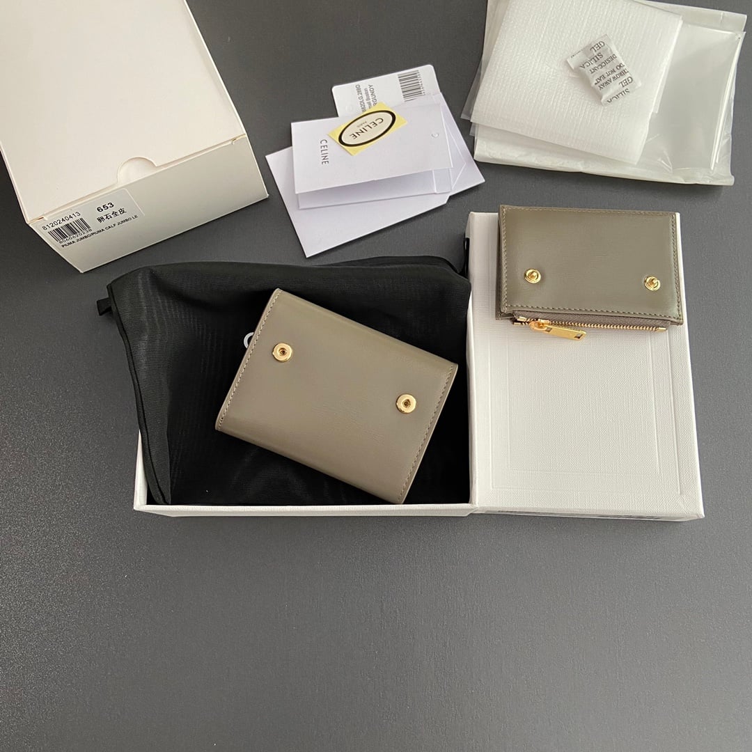 Triomphe Card Holder - 10l653DS3.04LU652 - серо-бежевый Celine 10l653DS3.04LU652