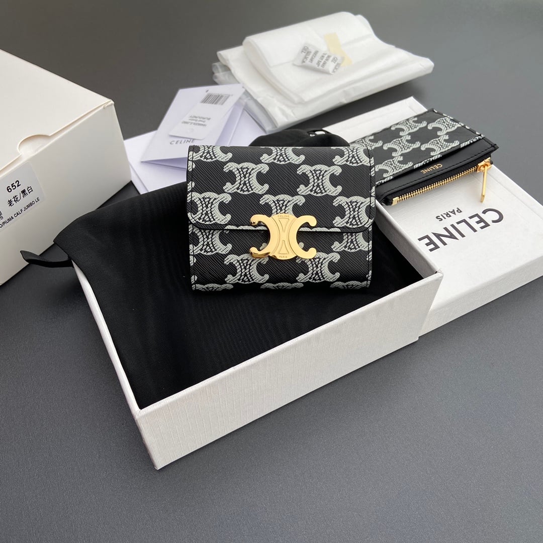 Triomphe Card Holder - 10l652DS3.04LU653 Celine 10l652DS3.04LU653