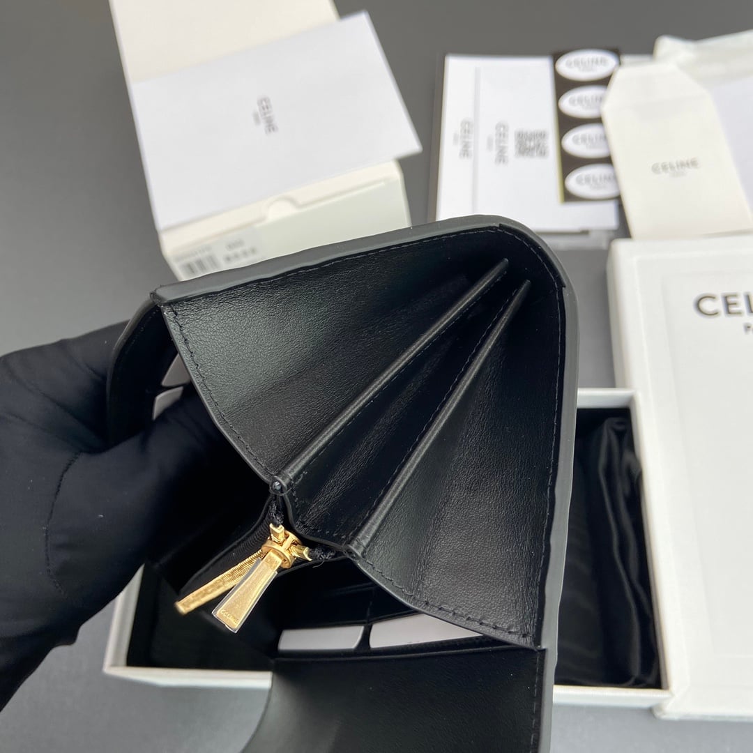 Triomphe Wallet - 10M033CQ7.04LU033 - черный - EF616C Celine 10M033CQ7.04LU033