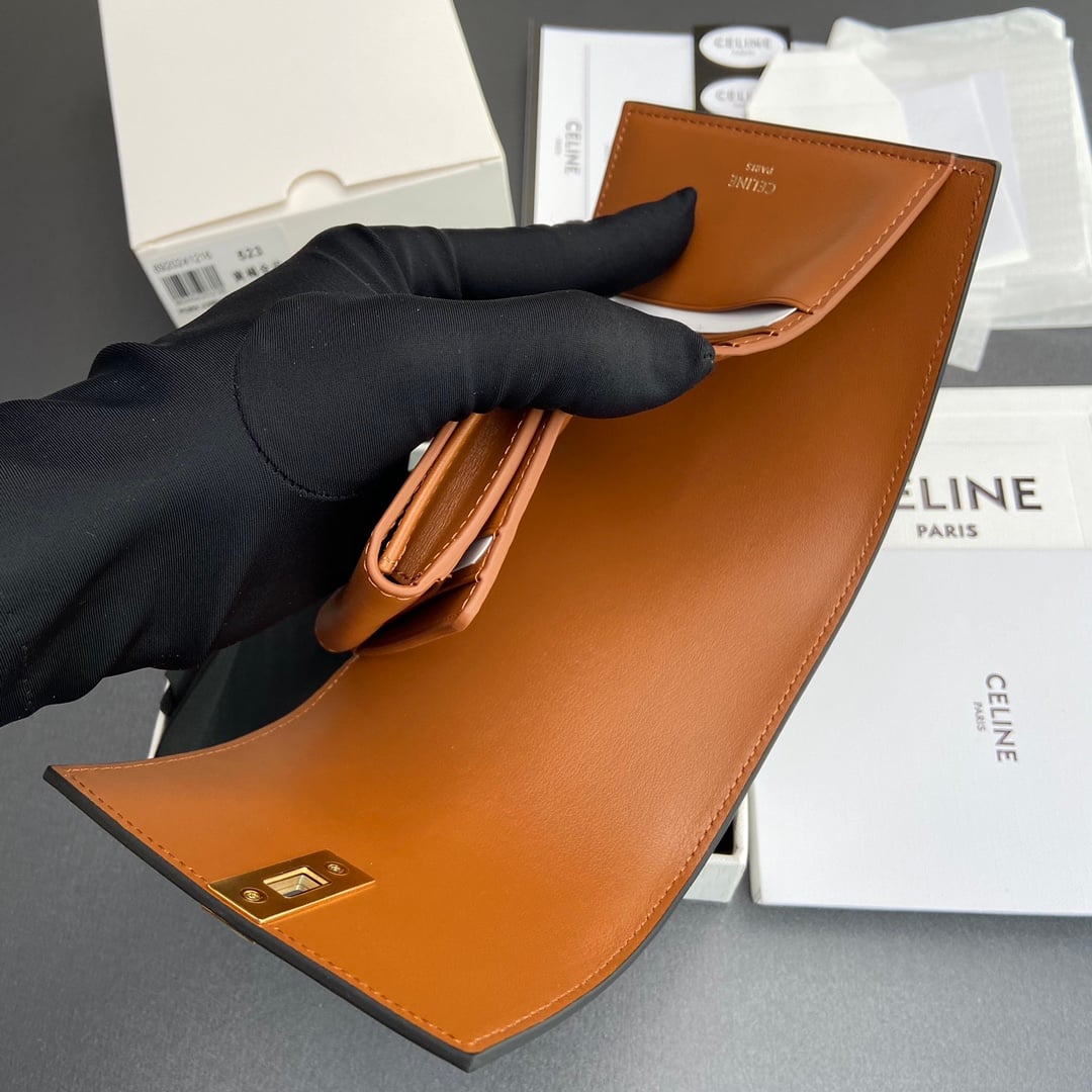 Triomphe Wallet - 10M523GCG.04LU523 - коричневый - 9E44ED Celine 10M523GCG.04LU523