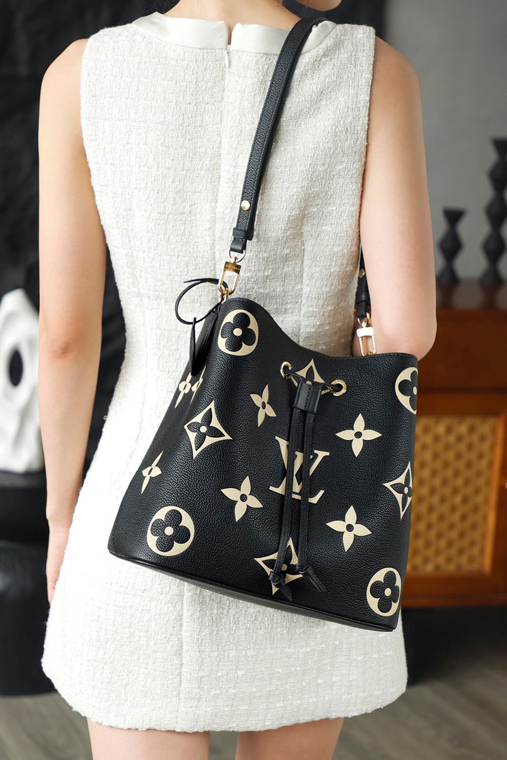 NeoNoe Louis Vuitton M45497