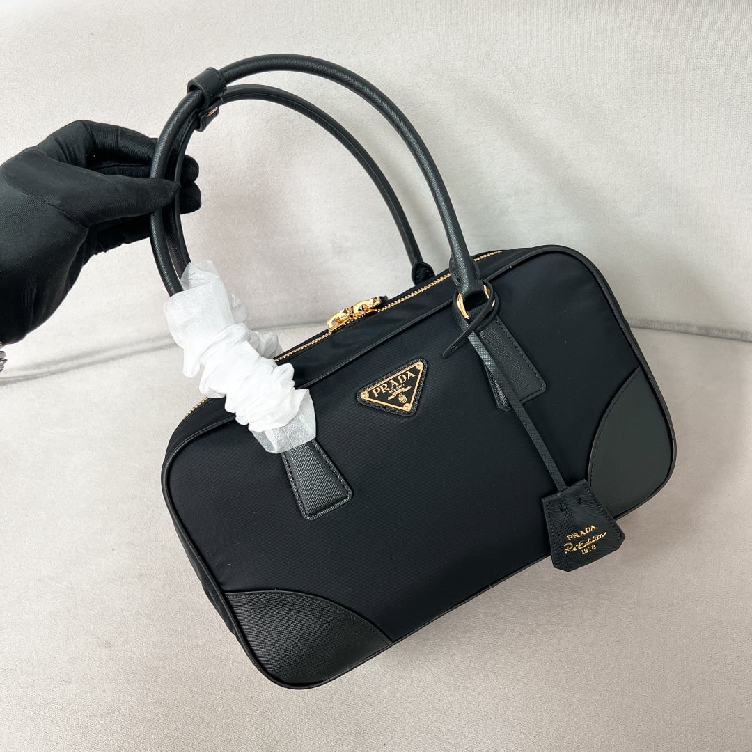 Re-Edition - 1BB115 - черный Prada 1BB115
