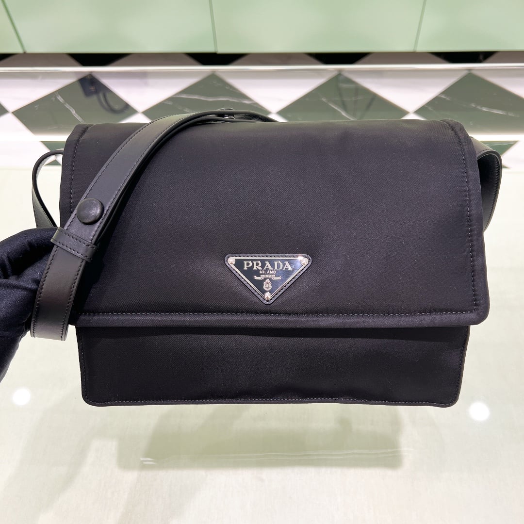 Cini - 1BD255 - черный Prada 1BD255