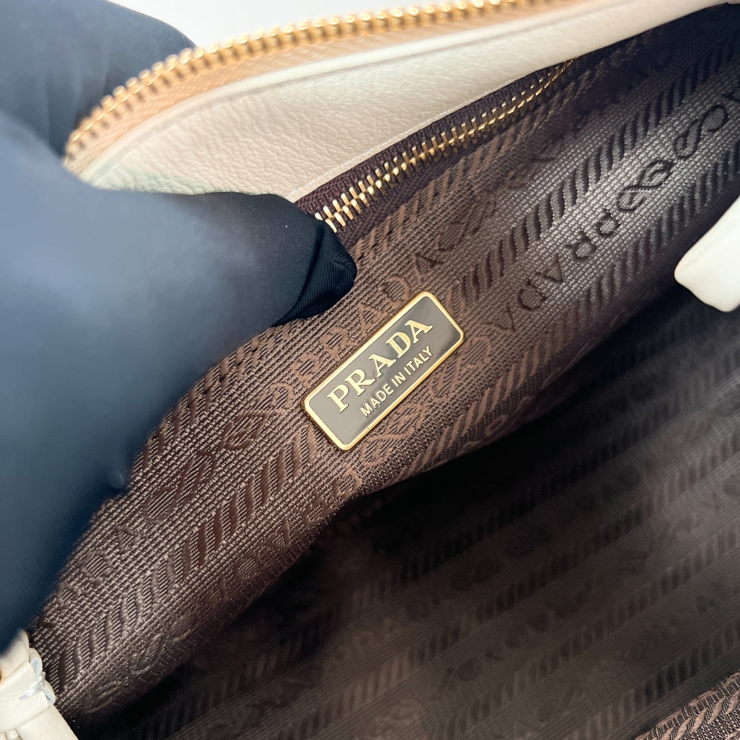 Hobo - 1BC296 - белый Prada 1BC296