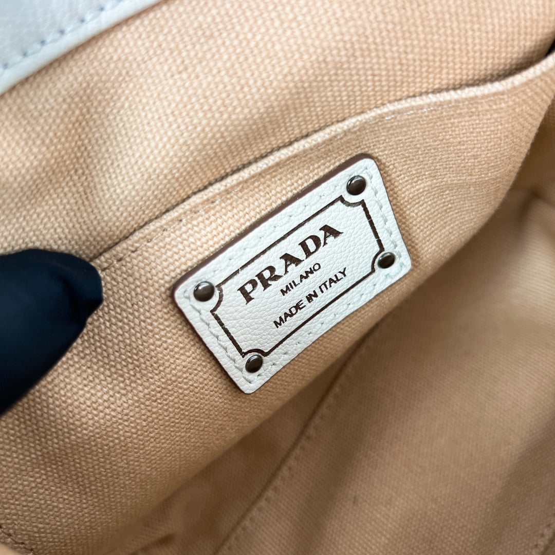 Explore - 1BG699 - черный Prada 1BG699