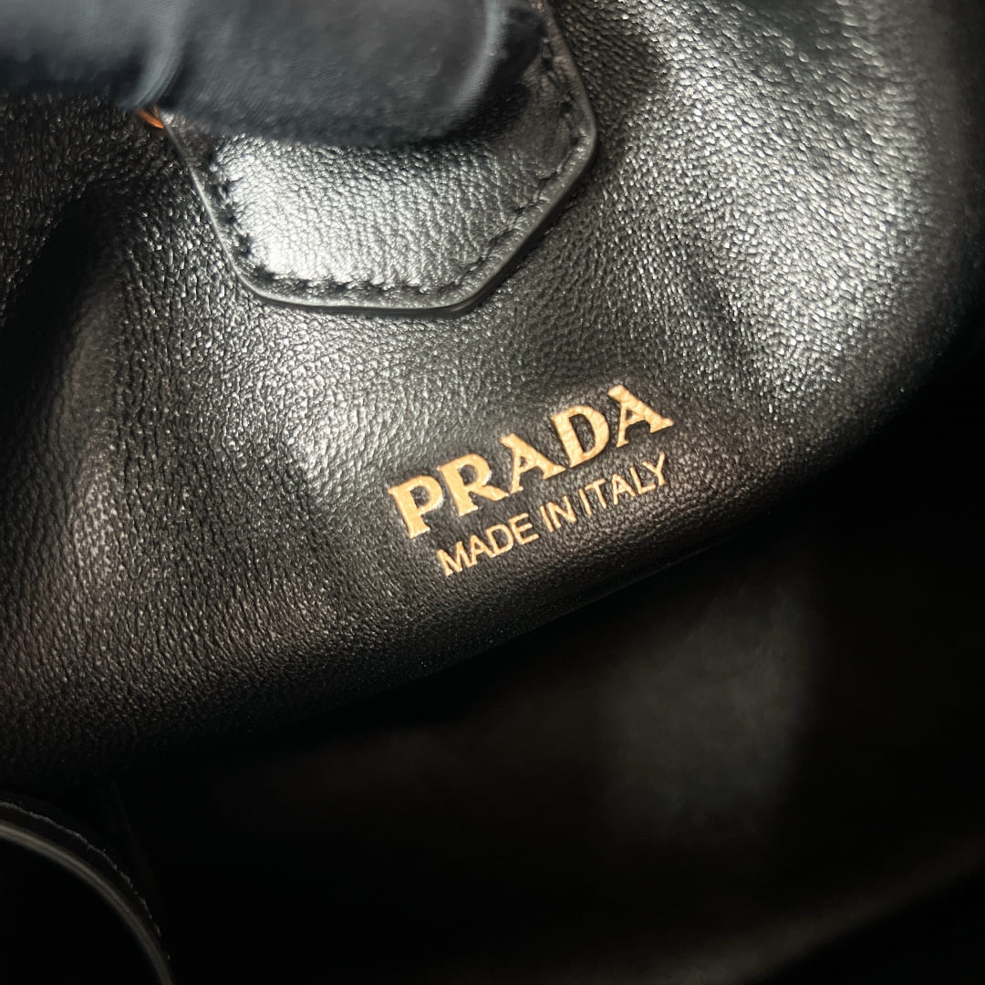 Boogie - 1BC300 - черный Prada 1BC300