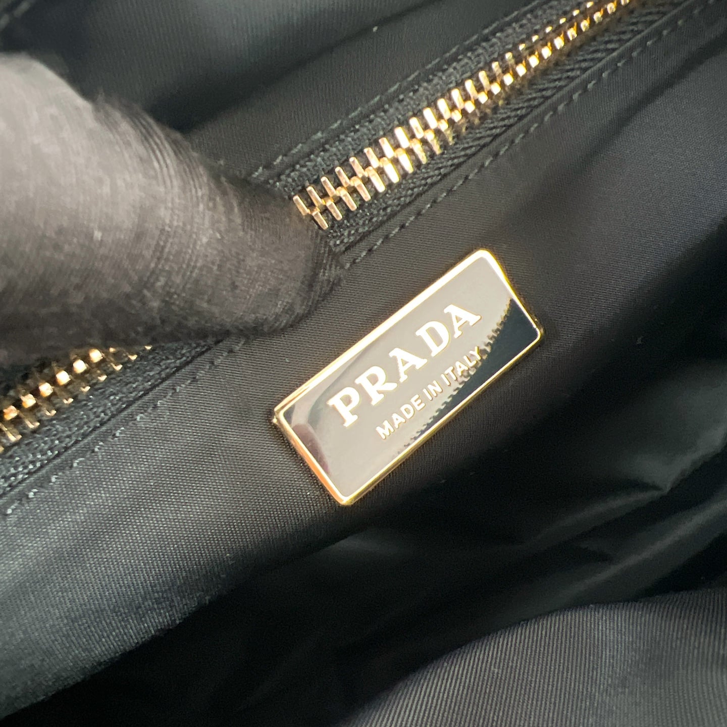 Explore - 1BC264 - черный - D0B24D Prada 1BC264