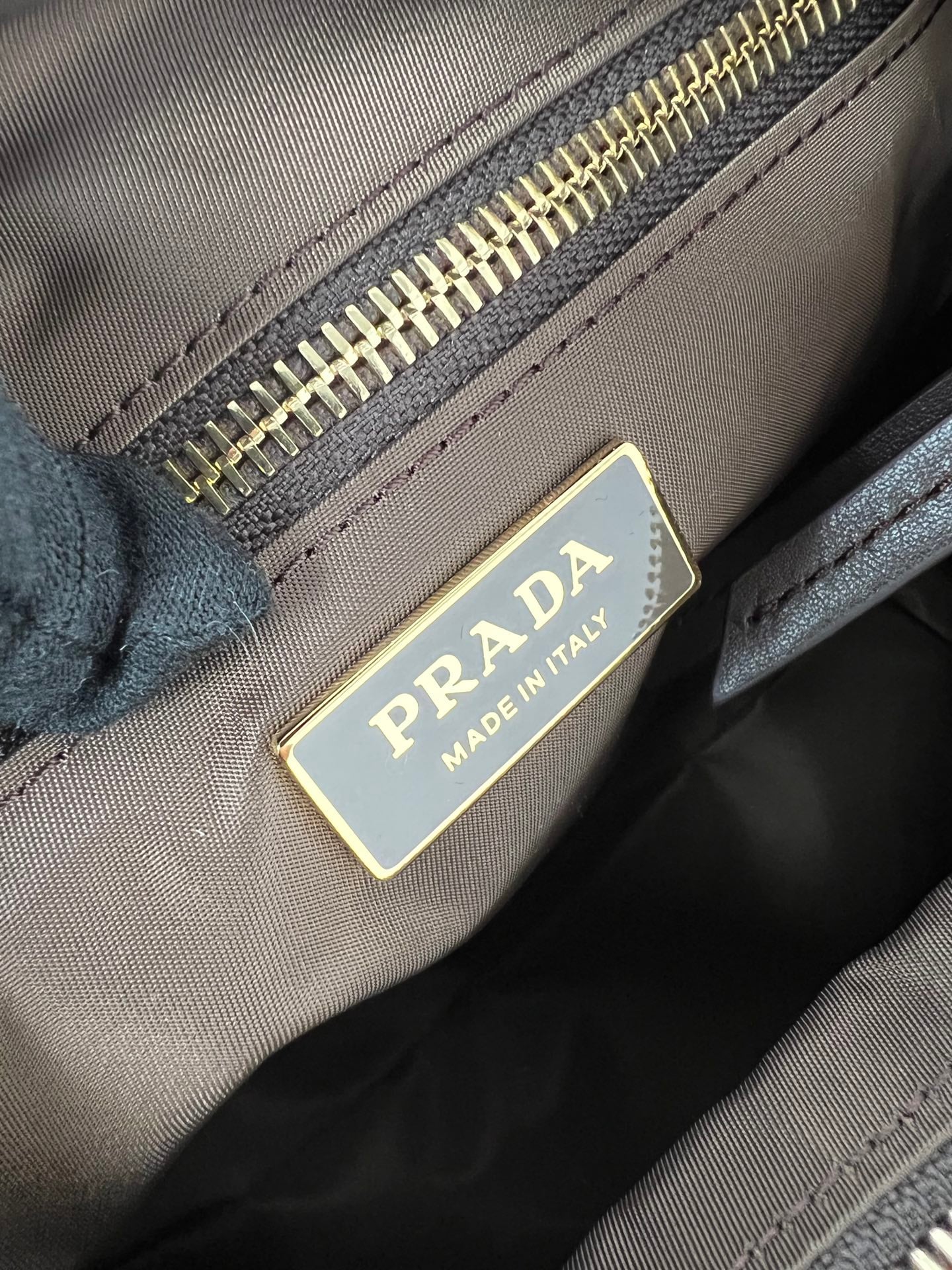 Explore - 1BC264 - B64664 Prada 1BC264
