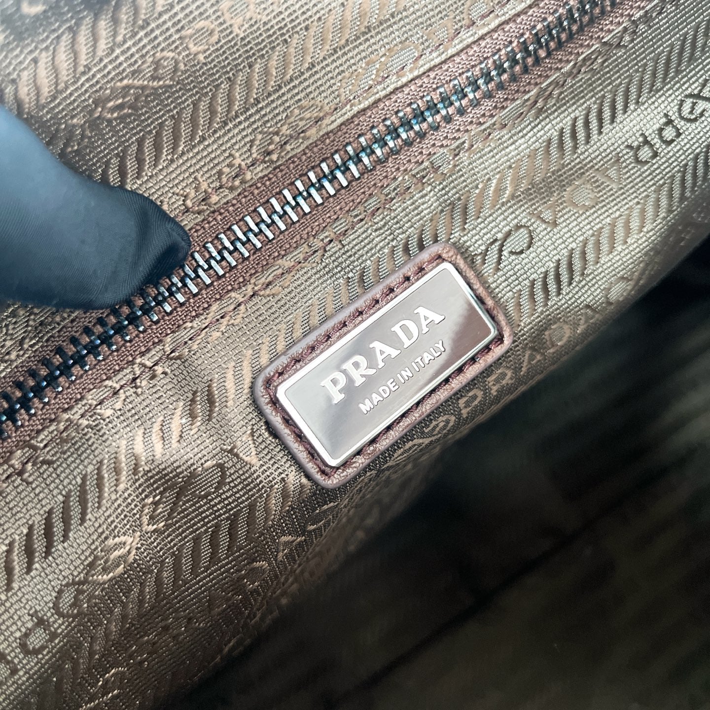Explore - 2VH204 - коричневый Prada 2VH204