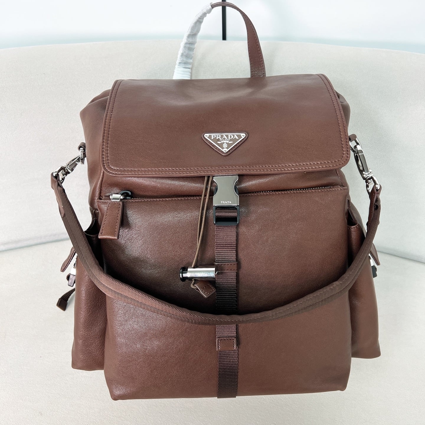 Explore - 2VZ118 - 02C1DF Prada 2VZ118