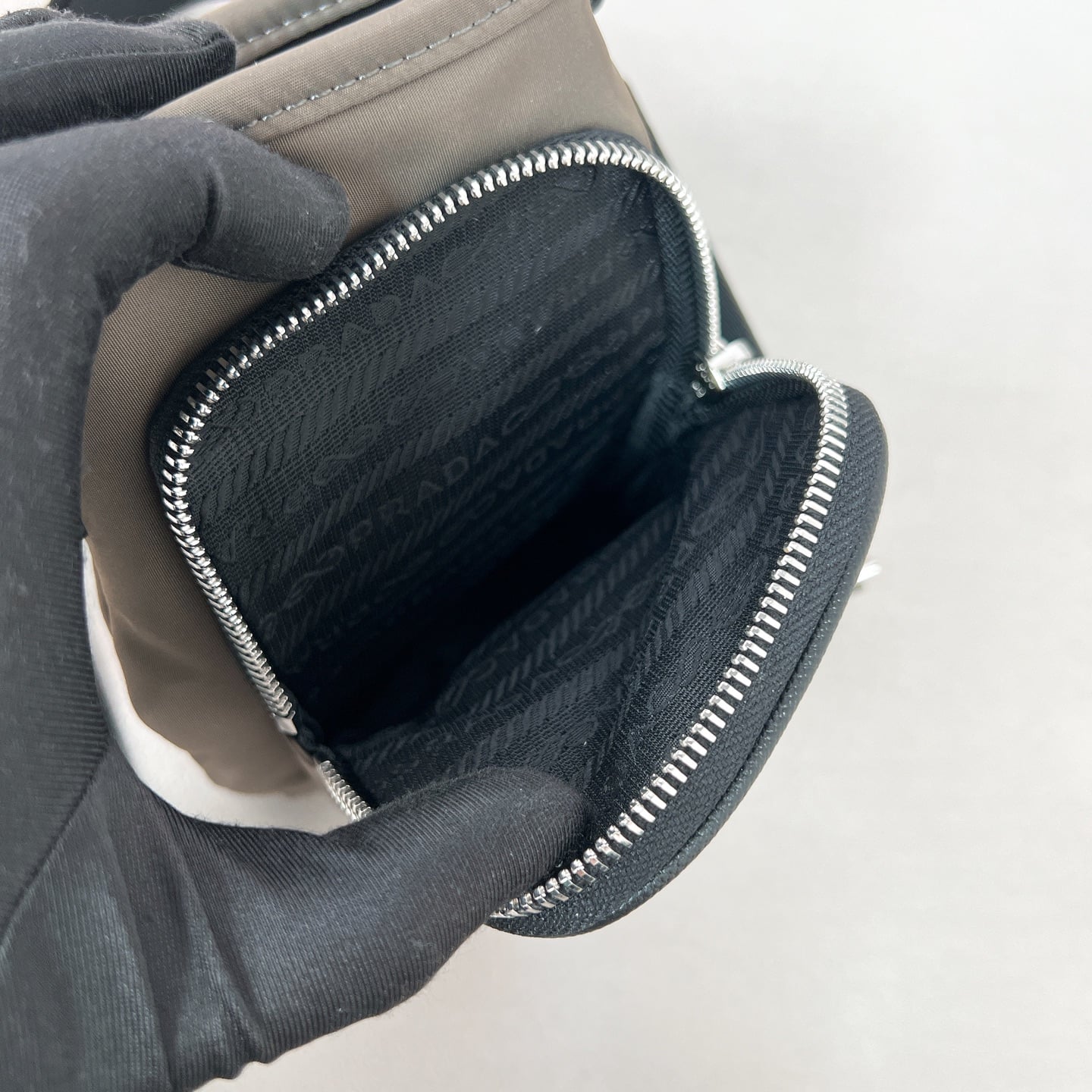 Phone Bag - 2ZH155 - темно-зеленый Prada 2ZH155