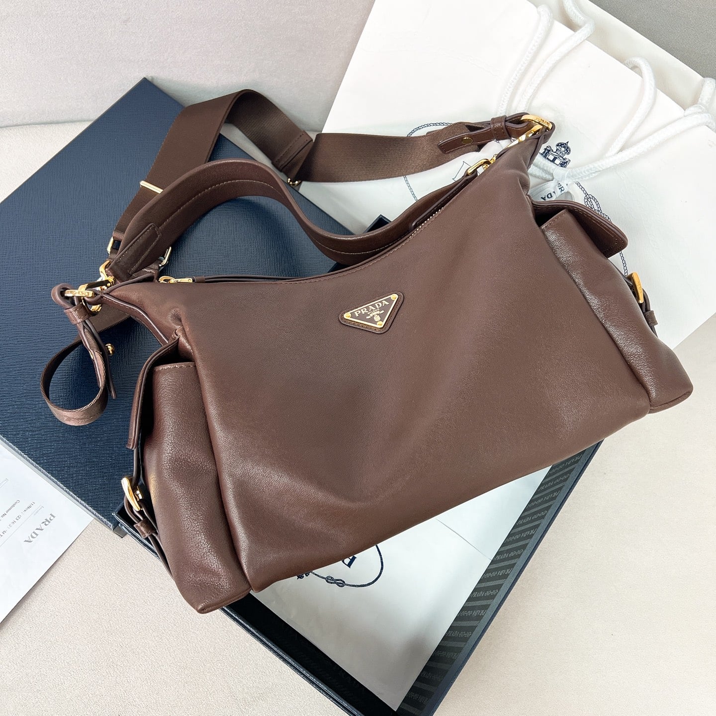 Explore - 1BC264 - DDB400 Prada 1BC264
