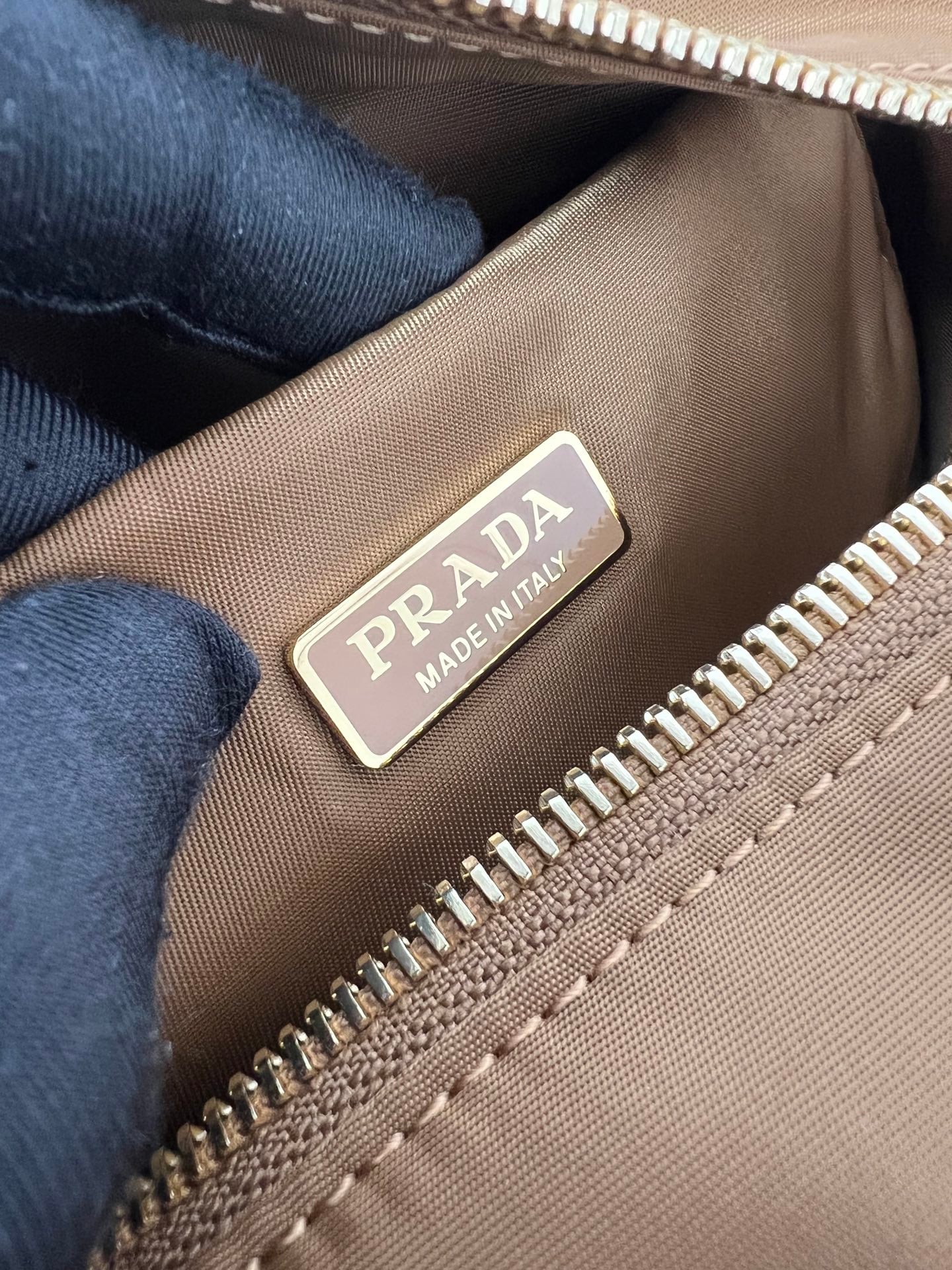 Explore - 1BD394 - песочный Prada 1BD394