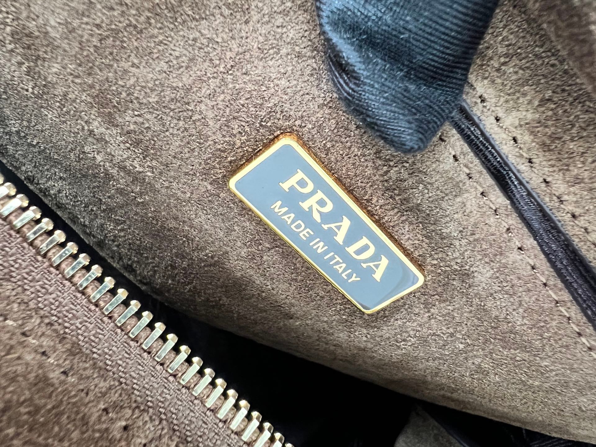 Explore - 1BD391 - коричневый Prada 1BD391