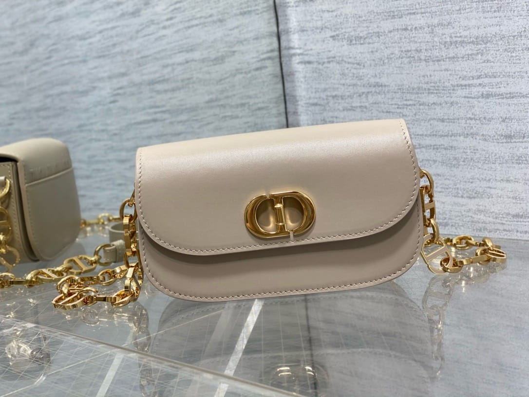 30Montaigne Avenue Dior 1