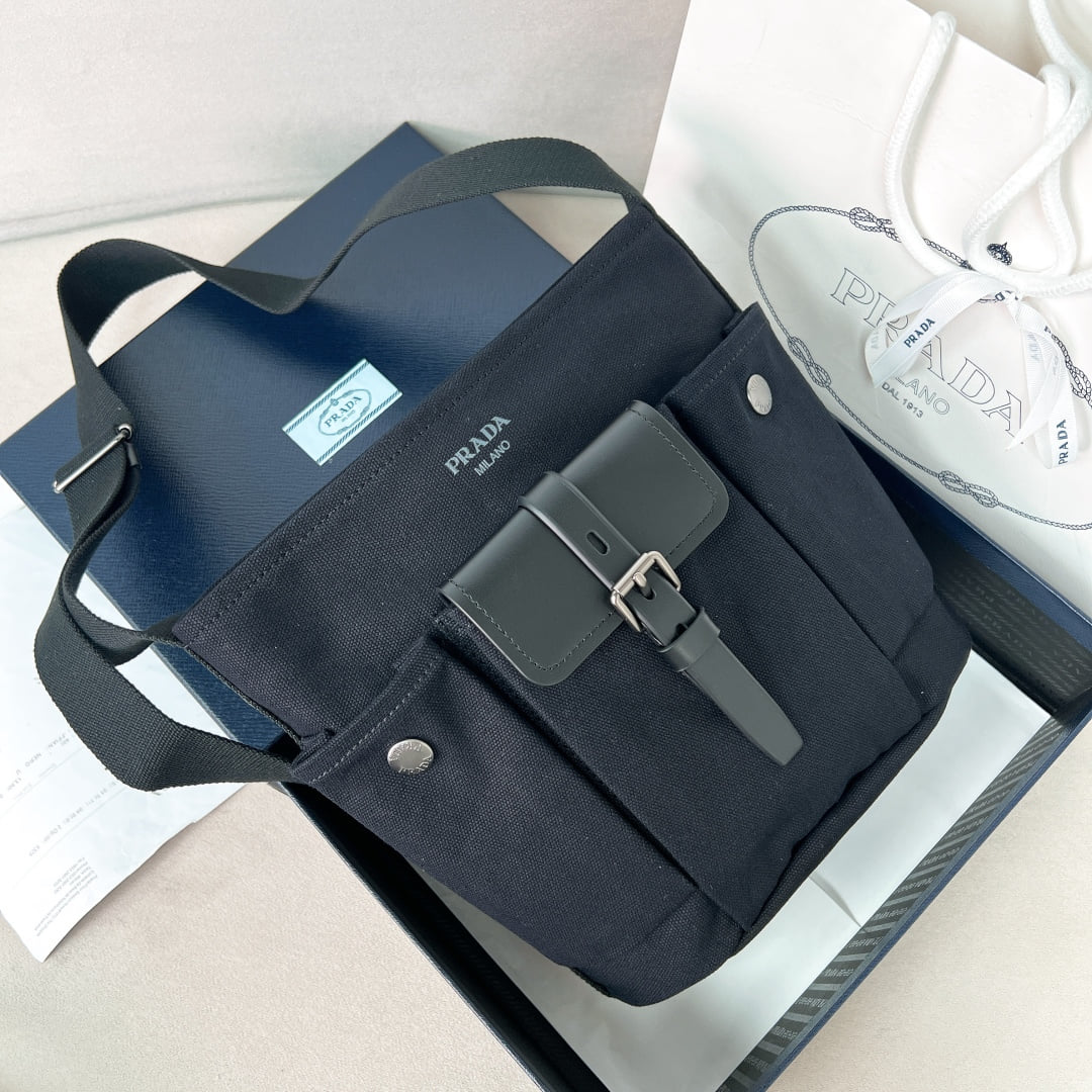 Explore - 1BE106 - черный Prada 1BE106