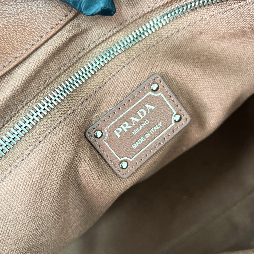 Explore - 1BG644 - коричневый - 7A4315 Prada 1BG644