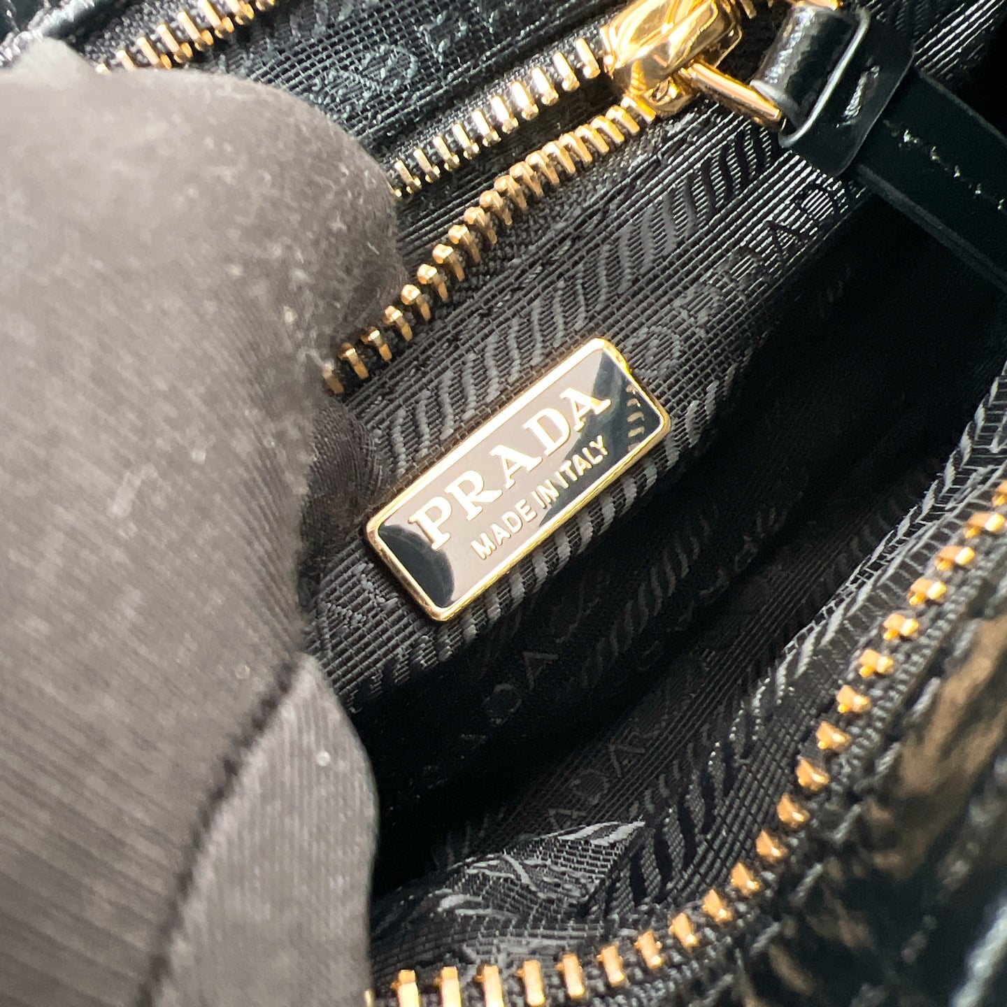 Bonnie LuxSoft - 1BA486 - 7DF563 Prada 1BA486