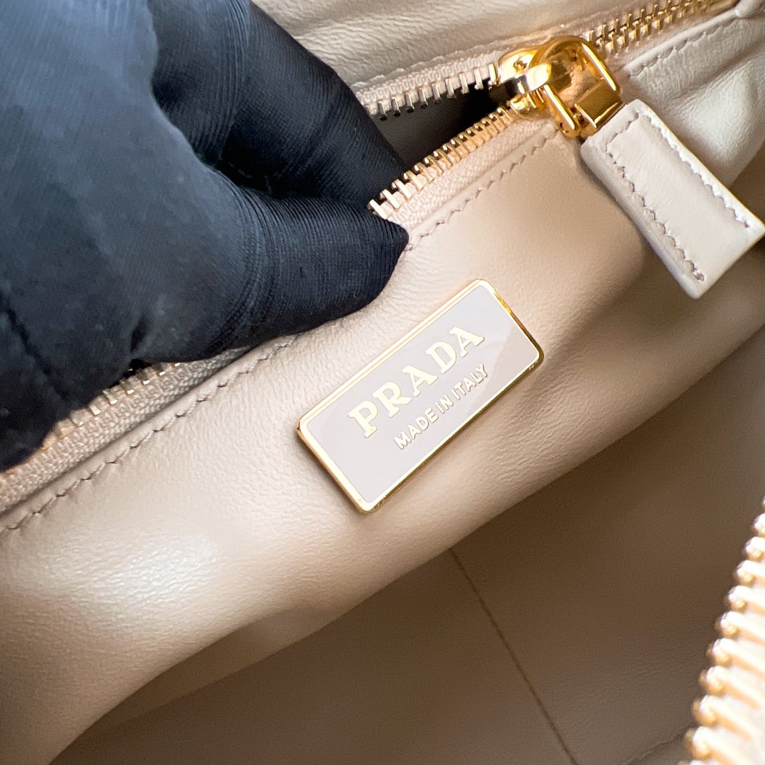 Shoulder Bag - 1BC229 - 2EE4CC Prada 1BC229