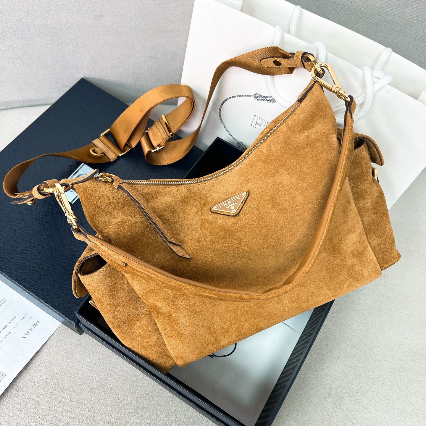 Explore - 1BC264 - 45EBA3 Prada 1BC264