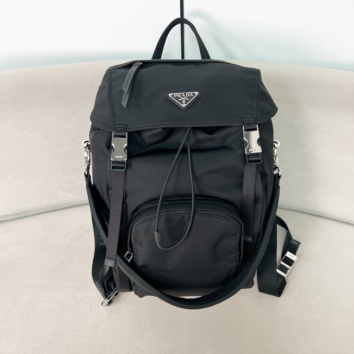 Backpack - 1BZ039 - черный Prada 1BZ039