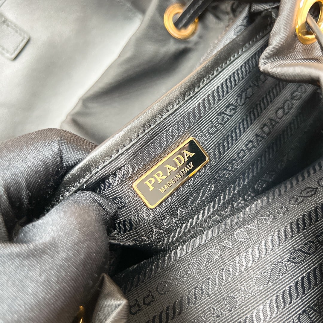 Backpack - 1BZ074 - черный Prada 1BZ074