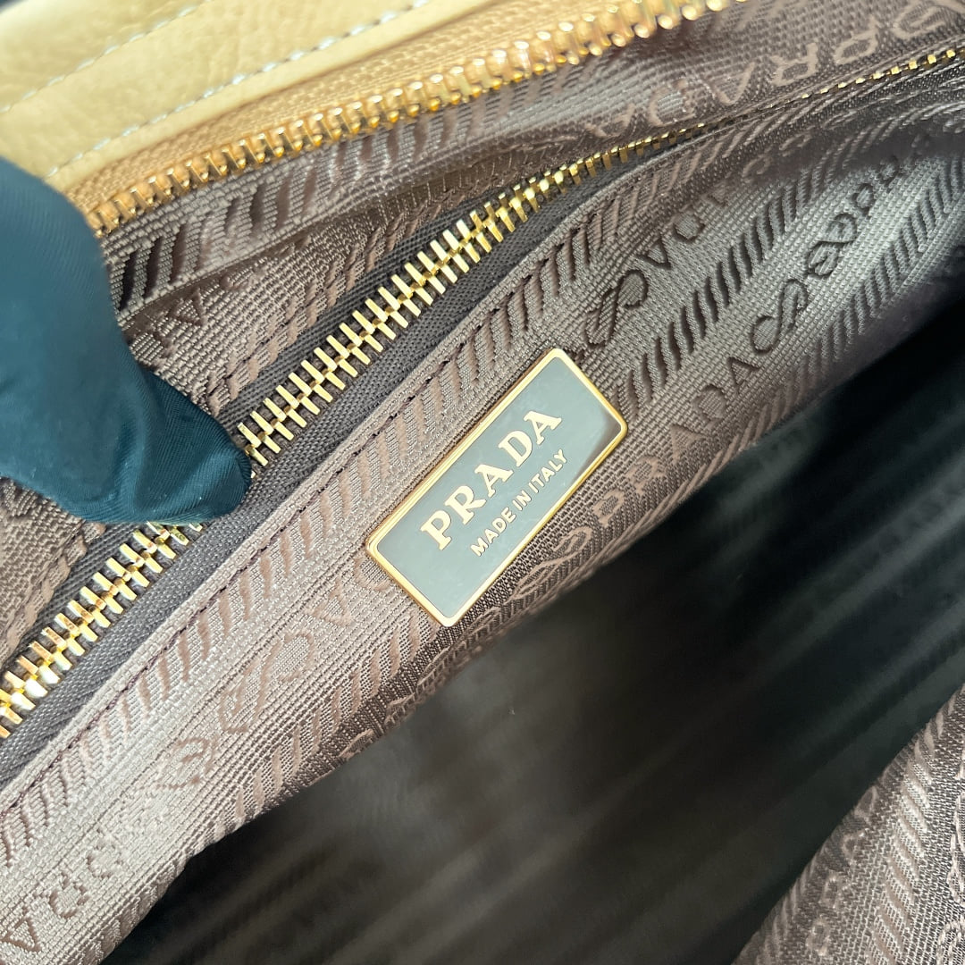 Bonnie - 1BA433 - 03136A Prada 1BA433