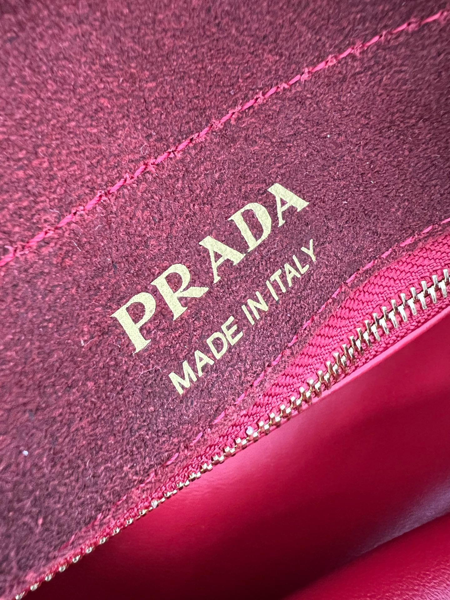 Enchaine - 1BC262 - 1E9396 Prada 1BC262