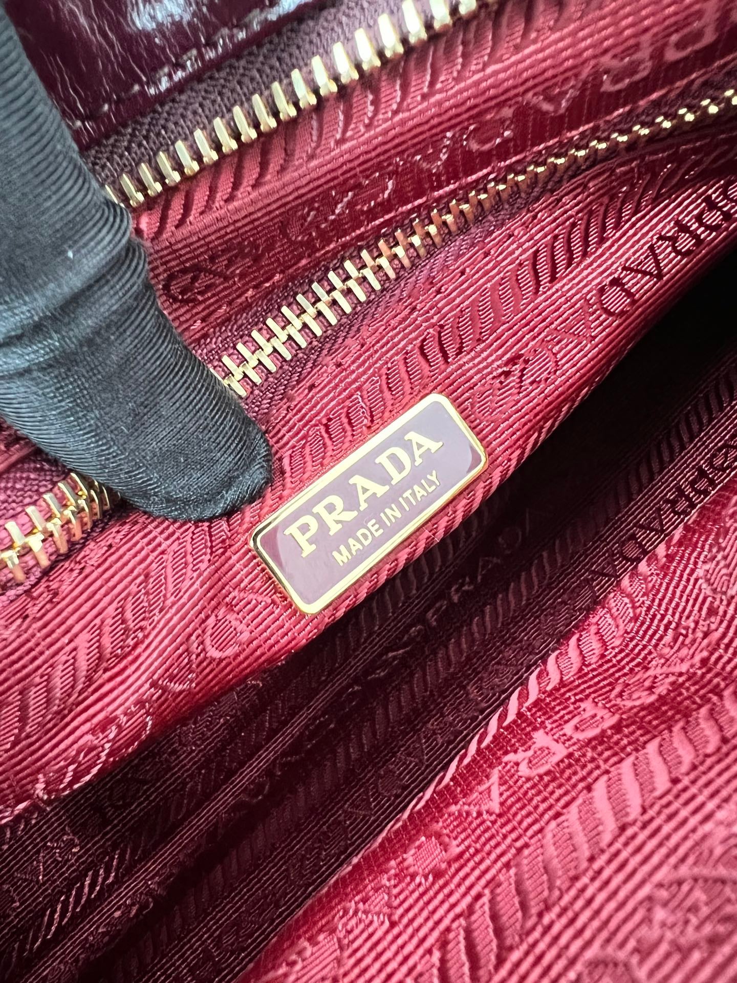LuxSoft - 1BA426 - бордовый Prada 1BA426