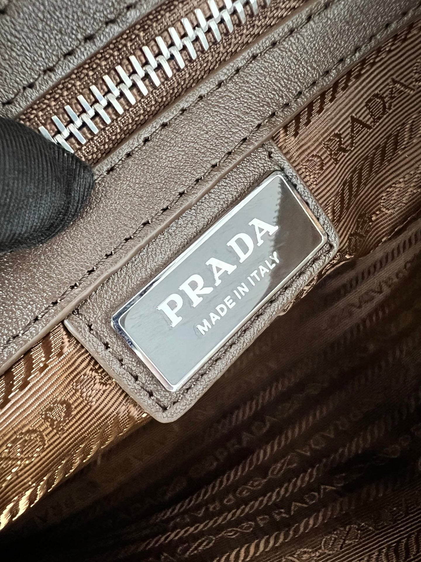 Shoulder Bag - 2VH187 - 689530 Prada 2VH187