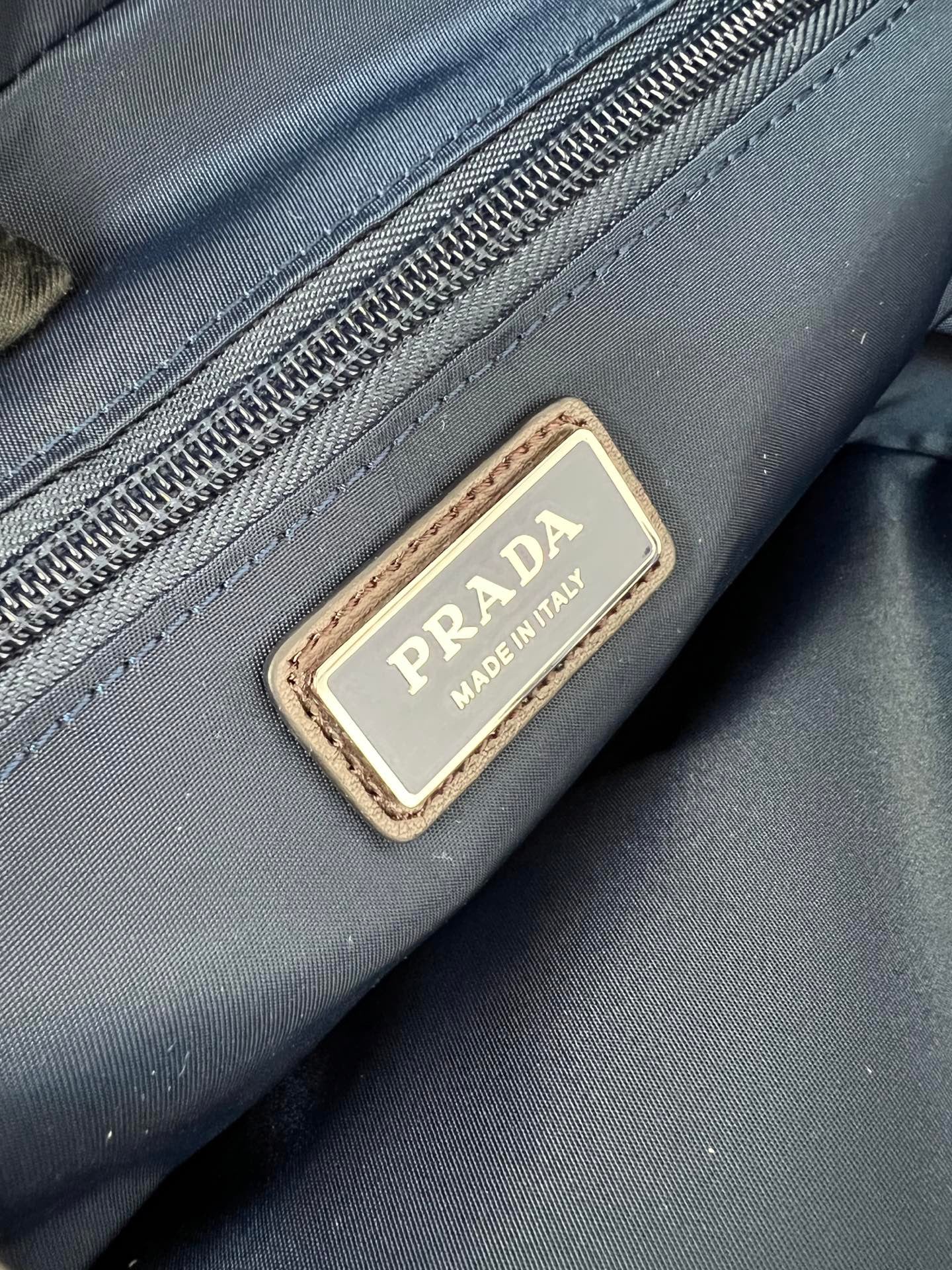 Shoulder Bag - 2VH201 - синий Prada 2VH201