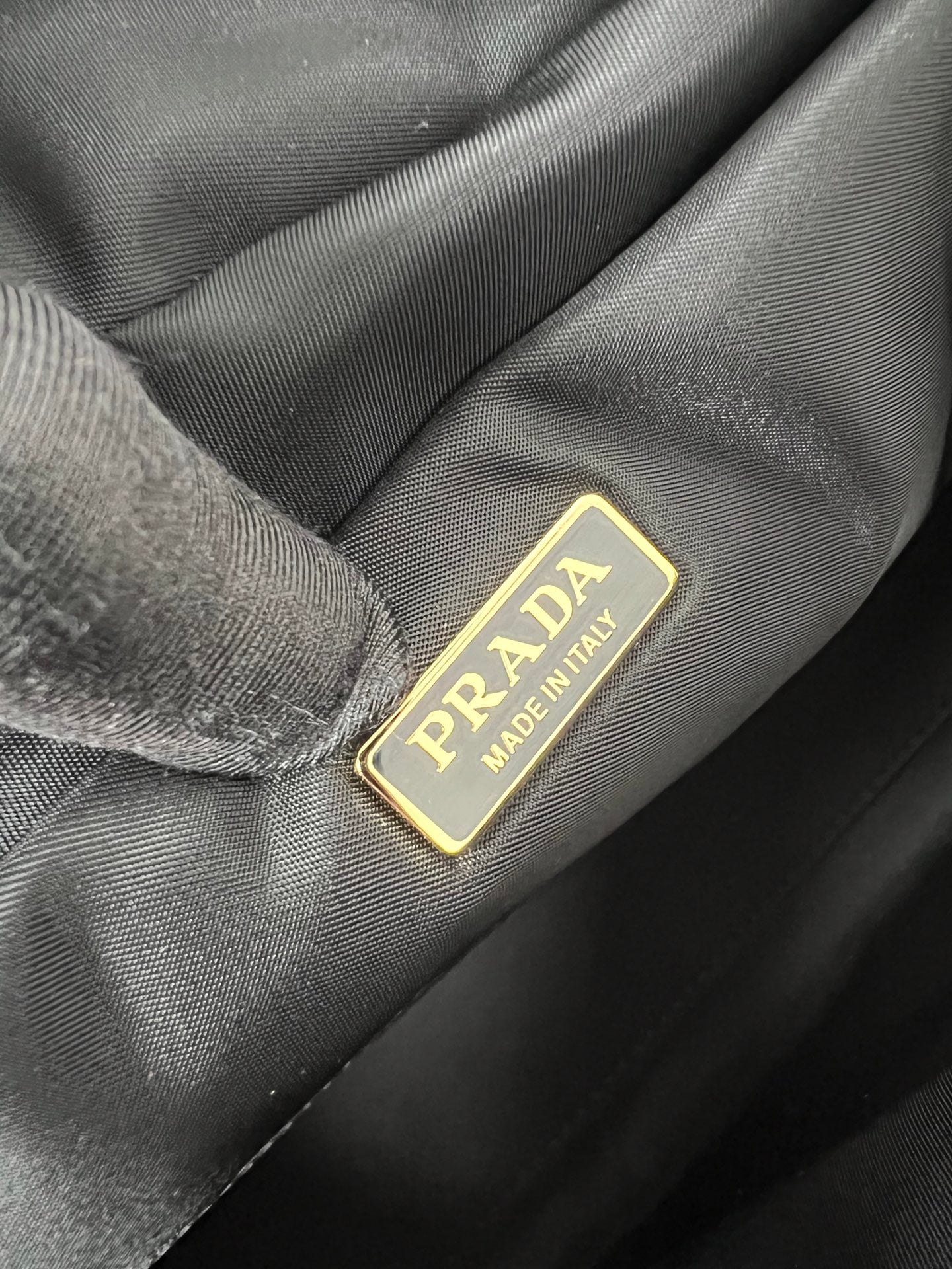 Explore - 1BG596 - черный - DC3B80 Prada 1BG596