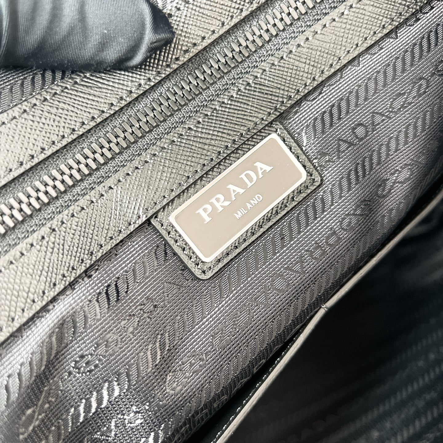 Briefcase - 2VE368 - черный - D725EE Prada 2VE368