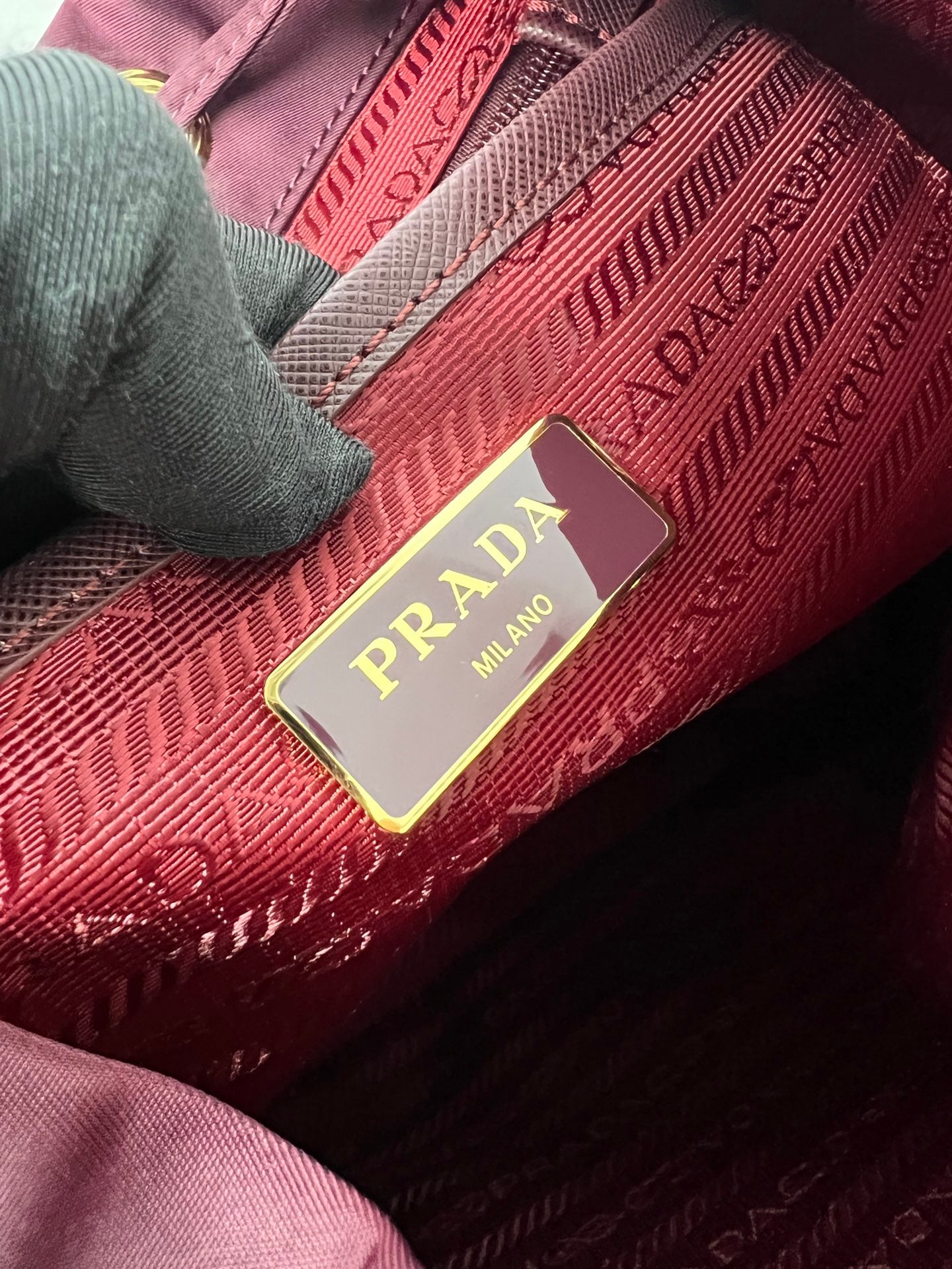 Re-Edition - 1BZ677 - бордовый Prada 1BZ677