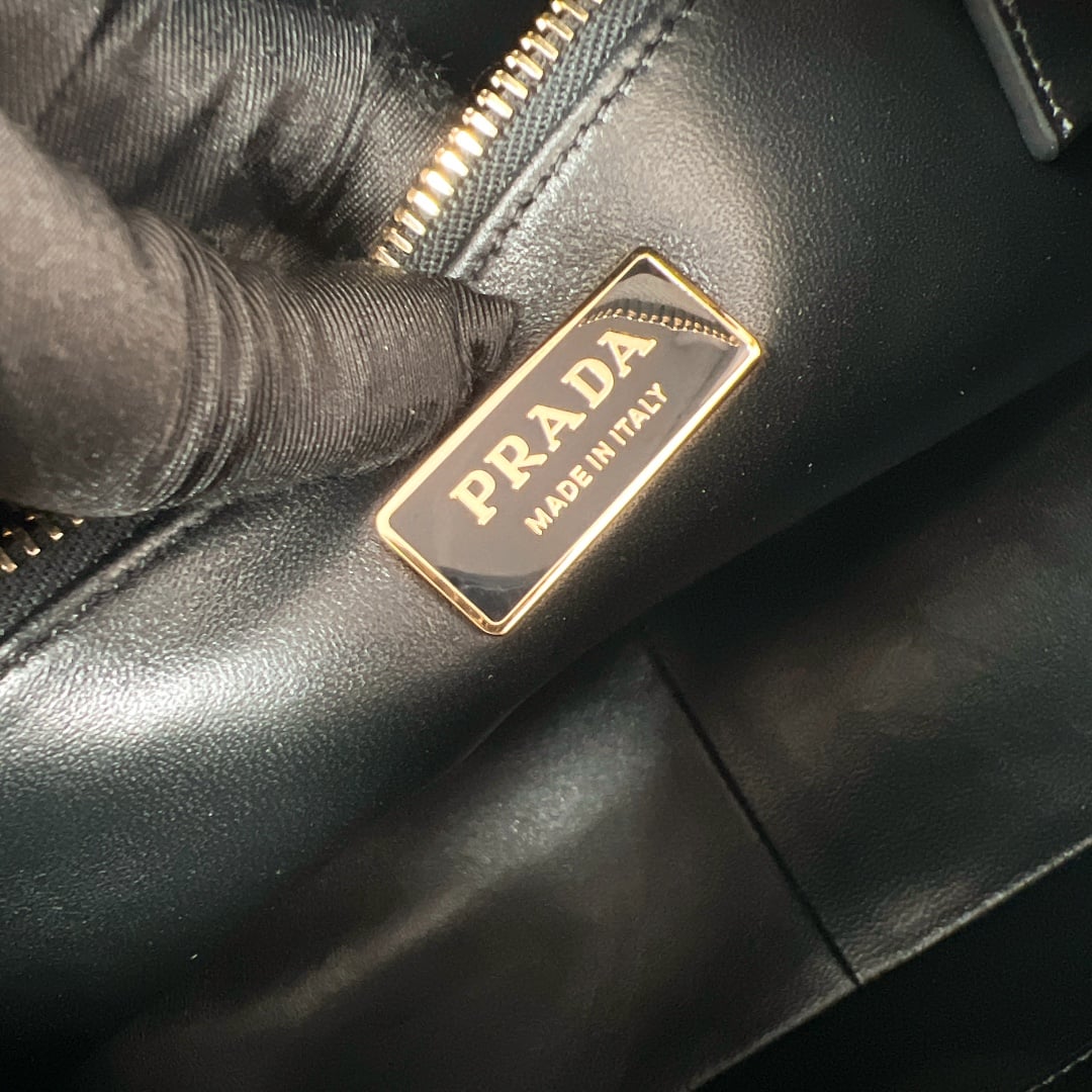 Hobo - 1BC228 - белый Prada 1BC228