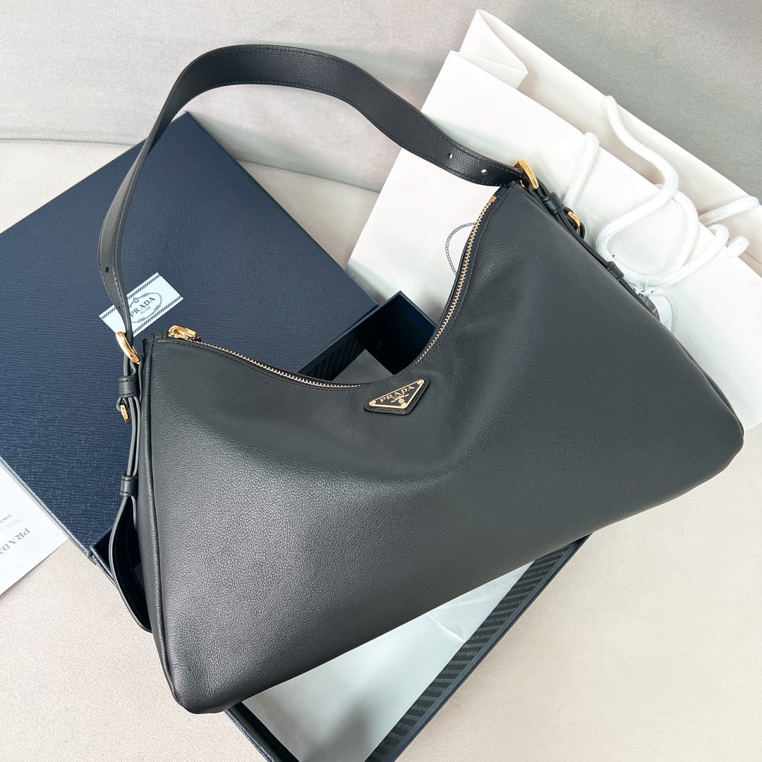 Hobo - 1BC228 - черный Prada 1BC228