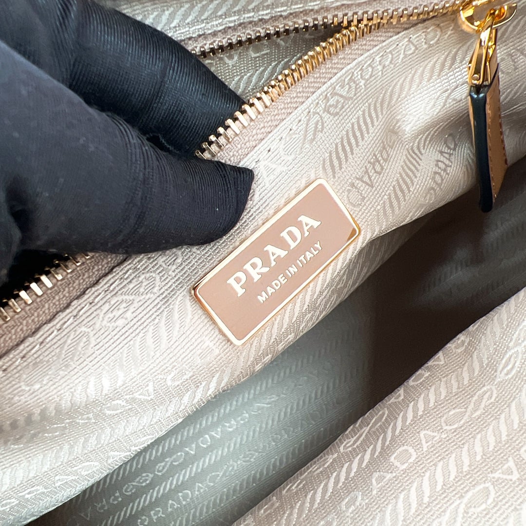 LuxSoft - 1BA433 - 9D779D Prada 1BA433