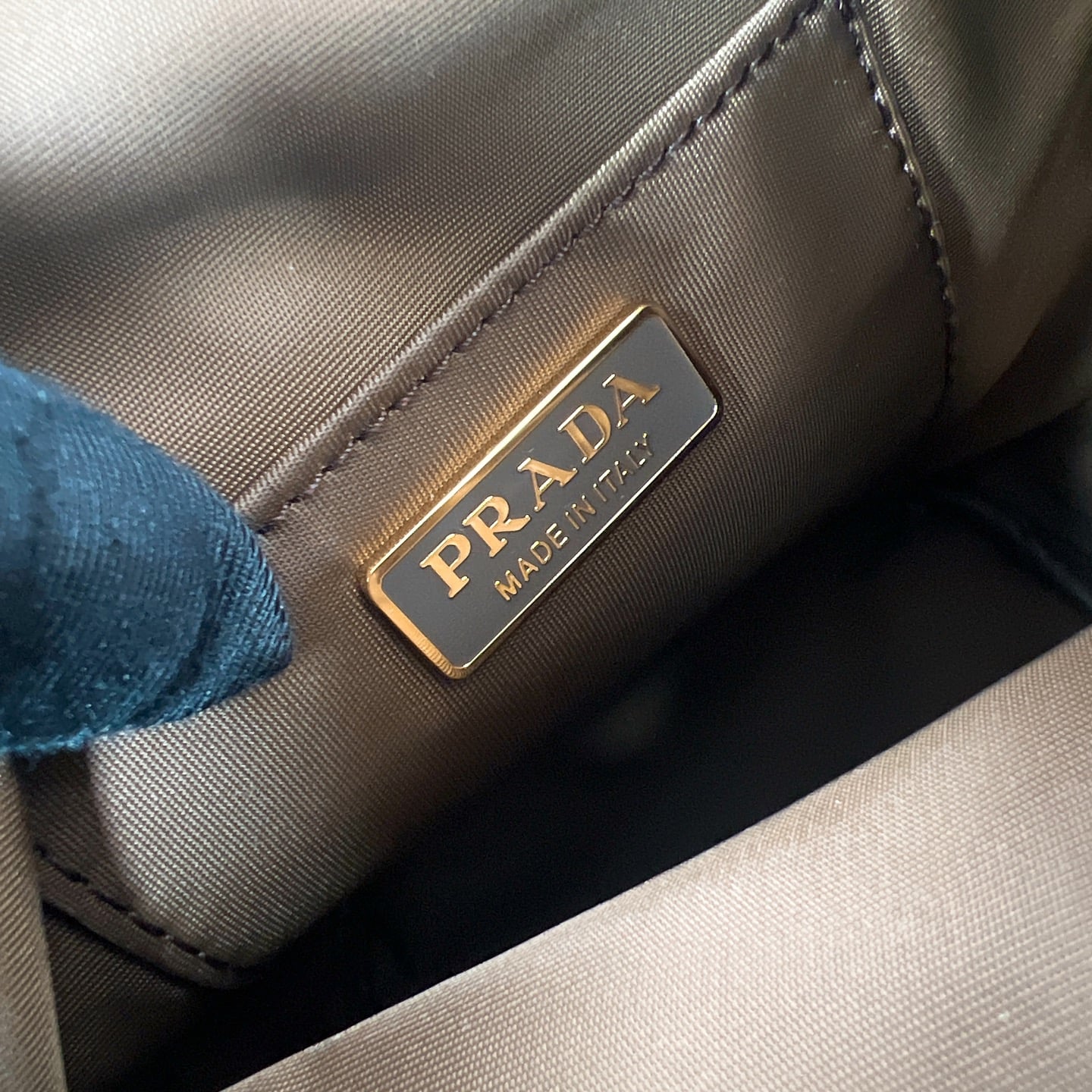 Bucket - 1BE088 - 62F200 Prada 1BE088