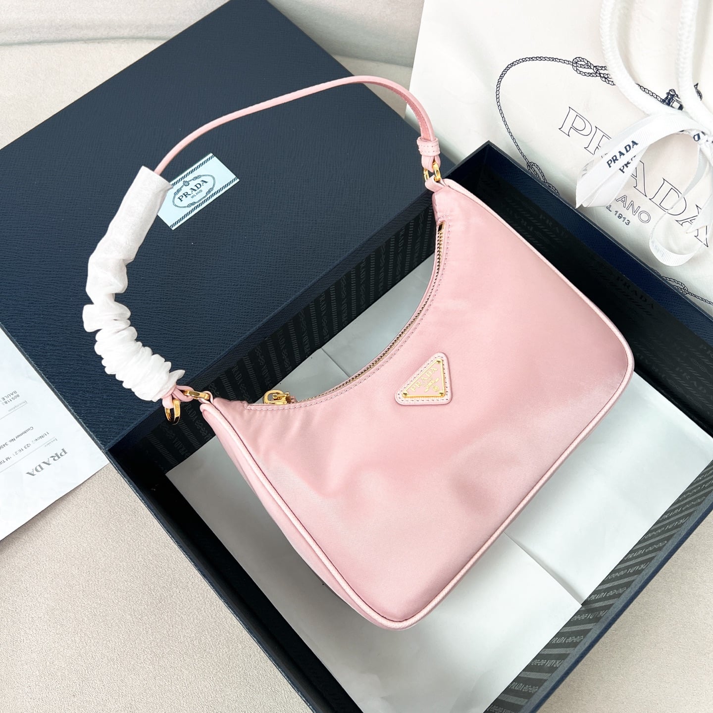 Re-Edition - 1N204M - розовый Prada 1N204M