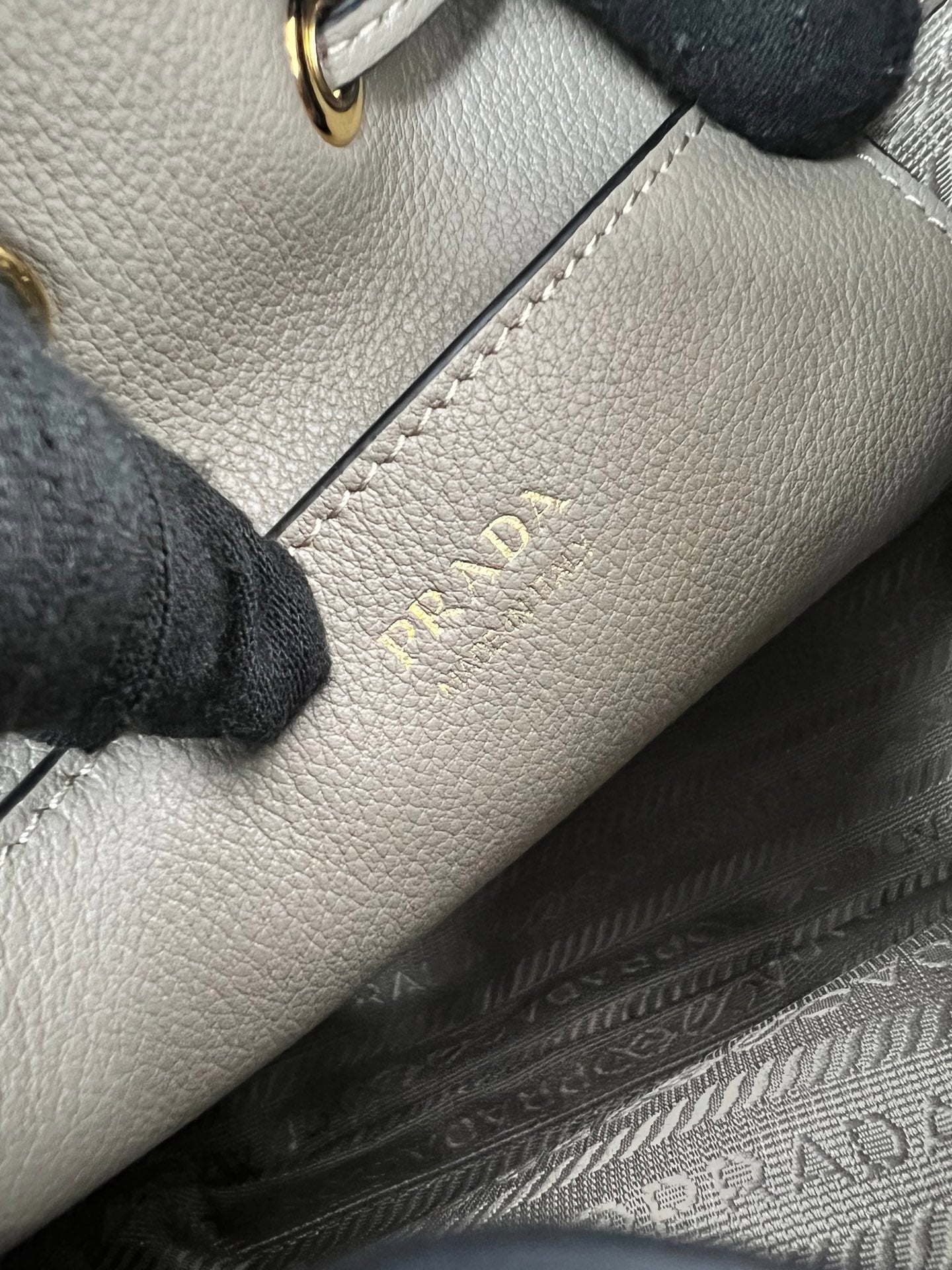 Bucket - 1BE087 - серый Prada 1BE087