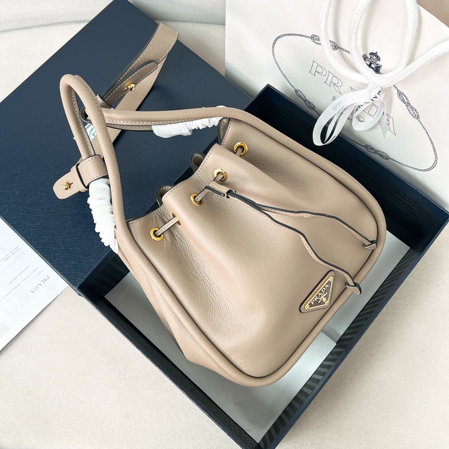 Bucket - 1BE087 - серый Prada 1BE087