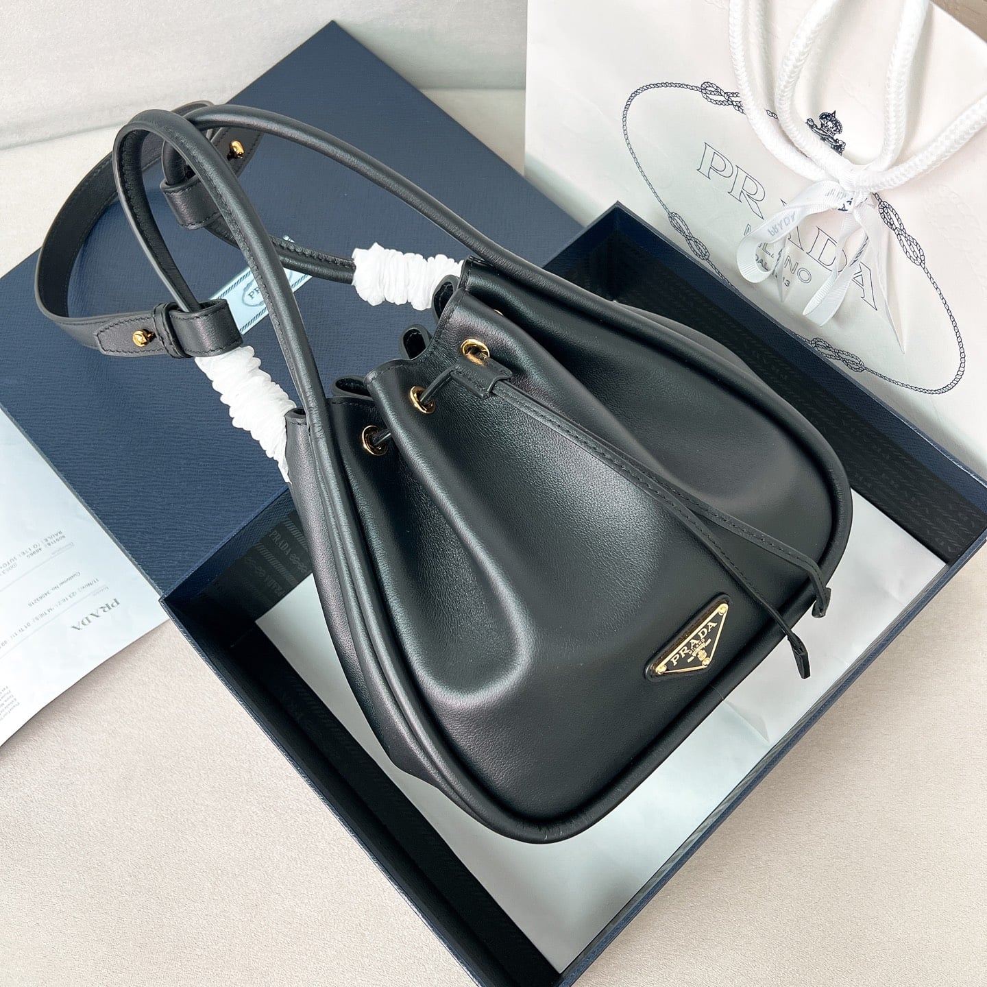 Bucket - 1BE087 - черный Prada 1BE087