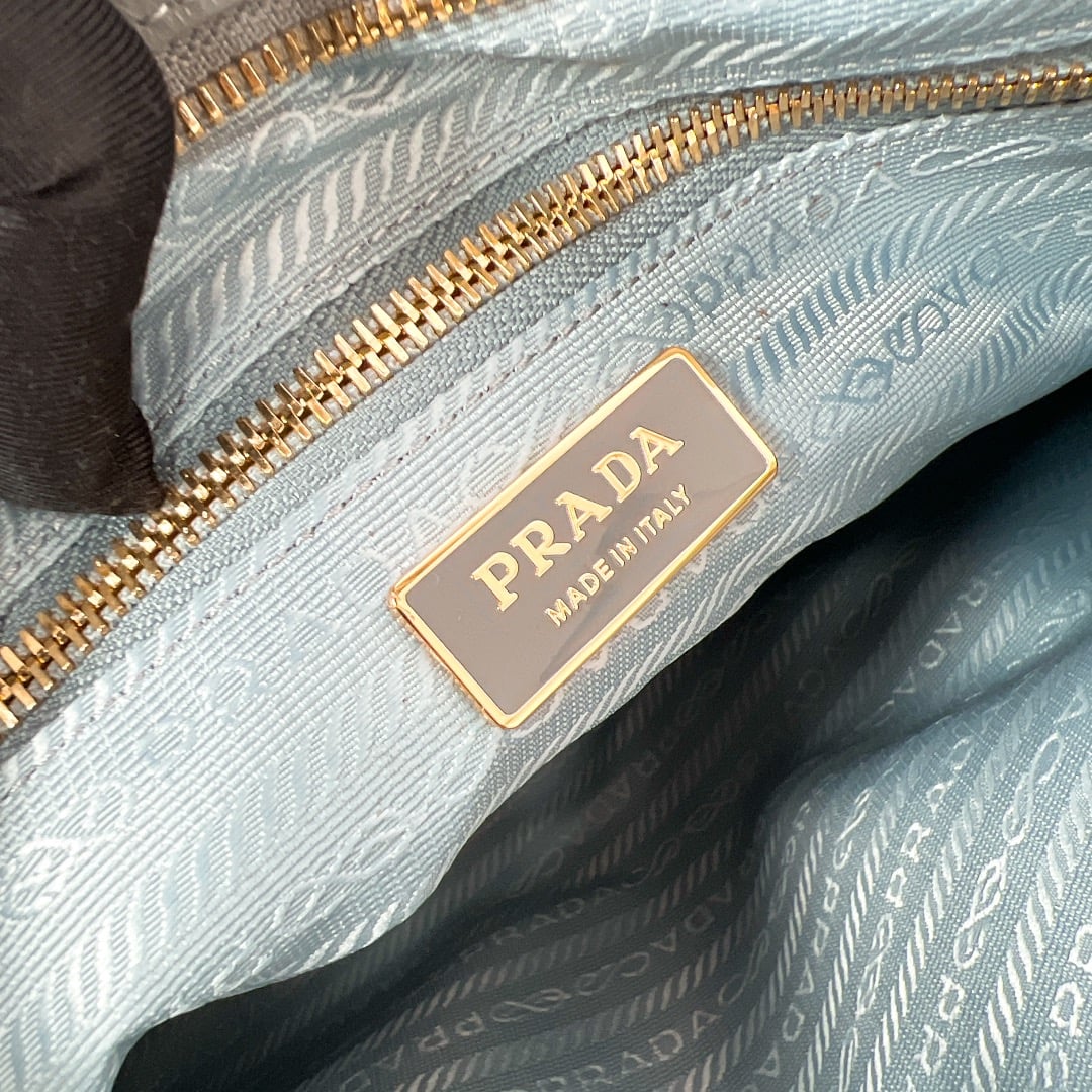 LuxSoft - 1BA433 - F93F85 Prada 1BA433