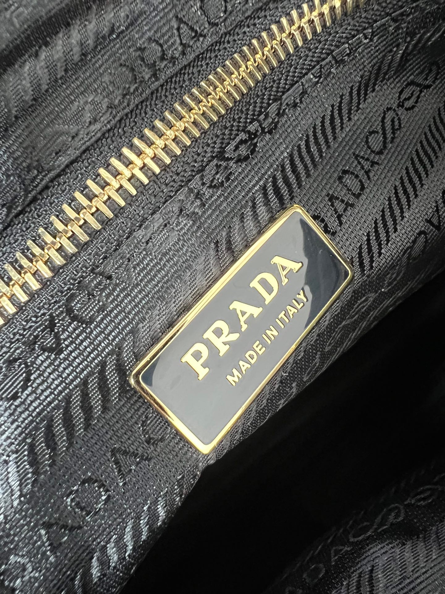 LuxSoft - 1BA439 - серый Prada 1BA439