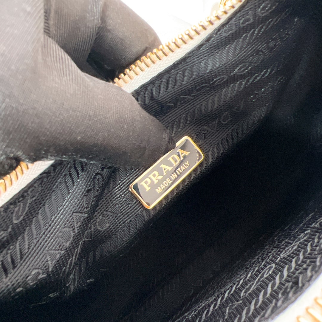 Hobo - 1BH204 - белый Prada 1BH204