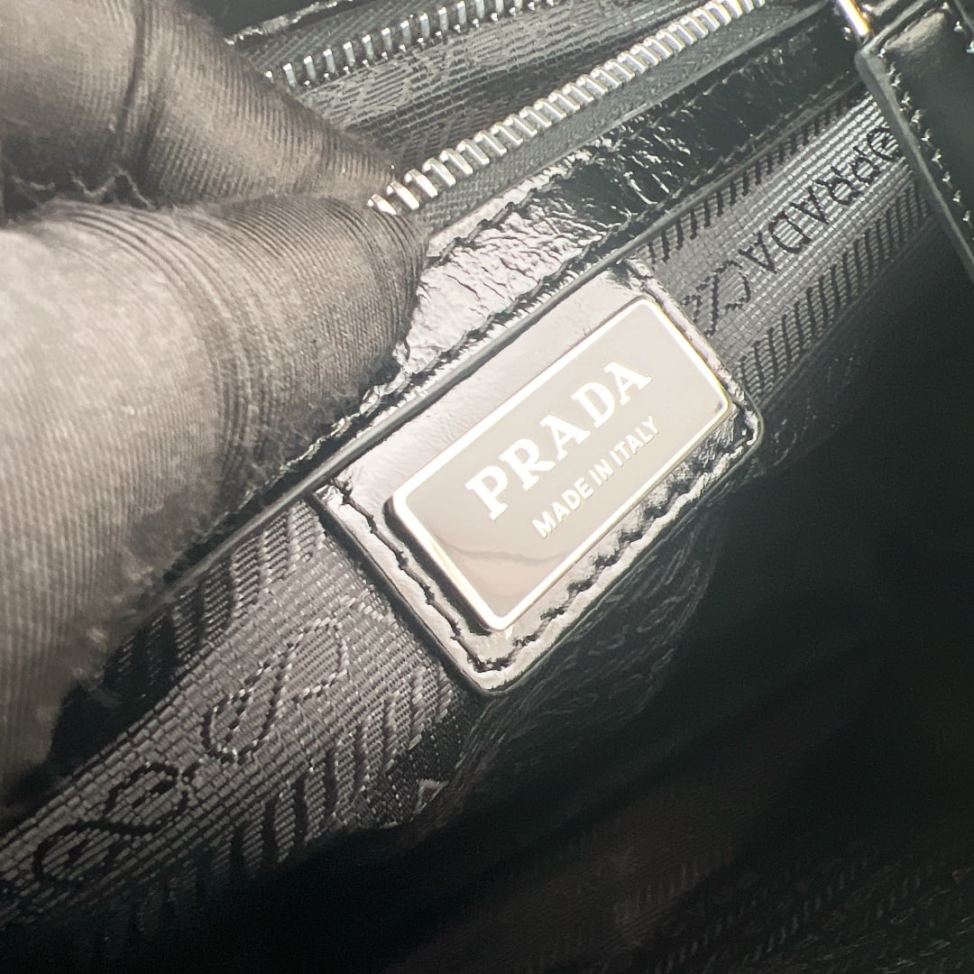 Shoulder Bag - 2VH187 - черный Prada 2VH187
